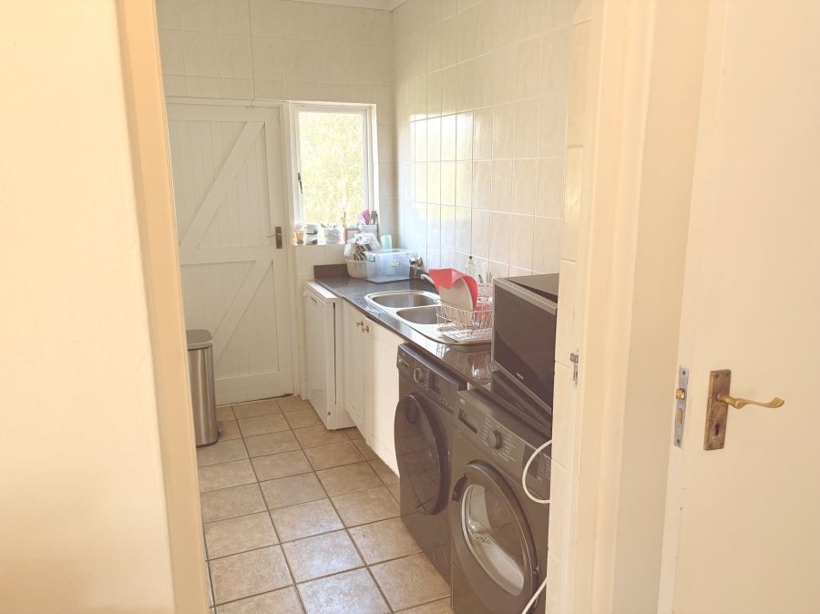 4 Bedroom Property for Sale in Kronenzicht Western Cape